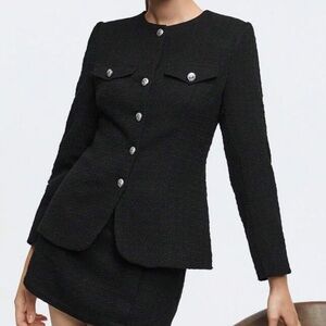 Black Buttoned Blazer